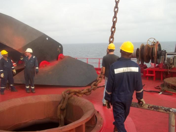 World Carrier - Installation of spread mooring equipment