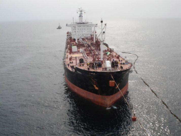 World Carrier - Tandem discharge arrangement and chain stoppers installed
