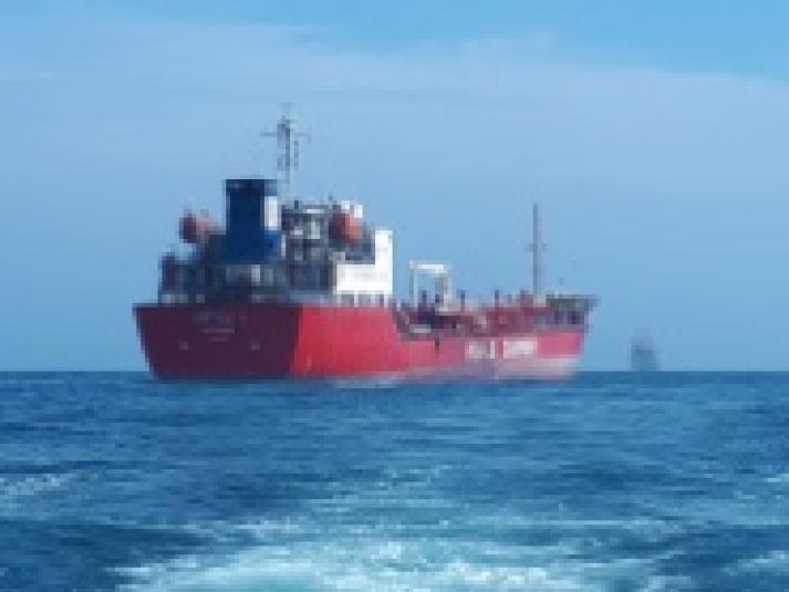 World Carrier - Taking Delivery of M/T Tradewind Hope
